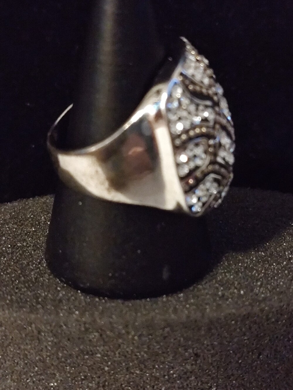 Ladies Ring - Picture 2 of 7